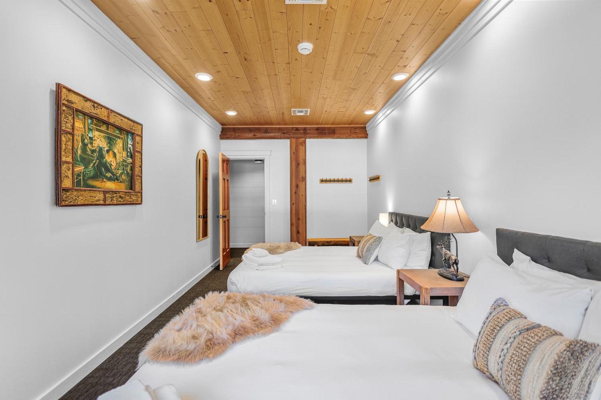 Shasta View Lodge マクラウド エクステリア 写真