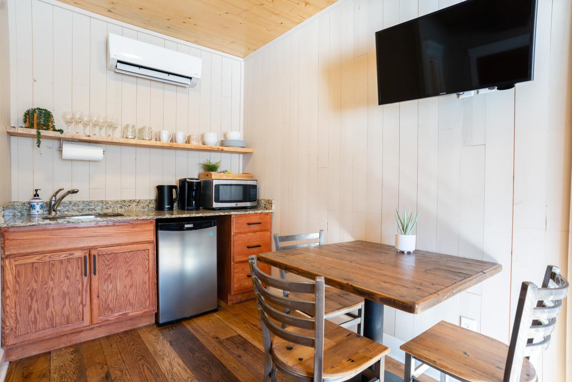 Shasta View Lodge マクラウド エクステリア 写真