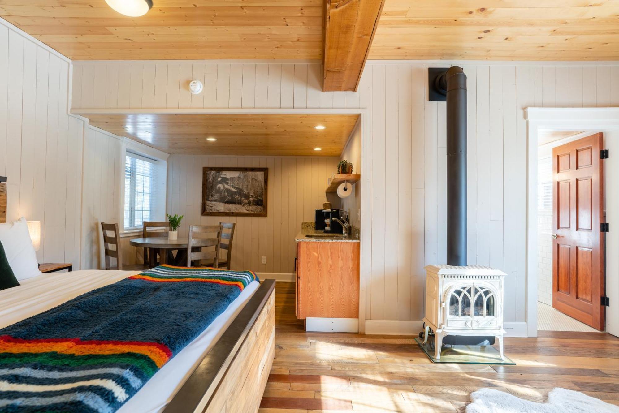 Shasta View Lodge マクラウド エクステリア 写真